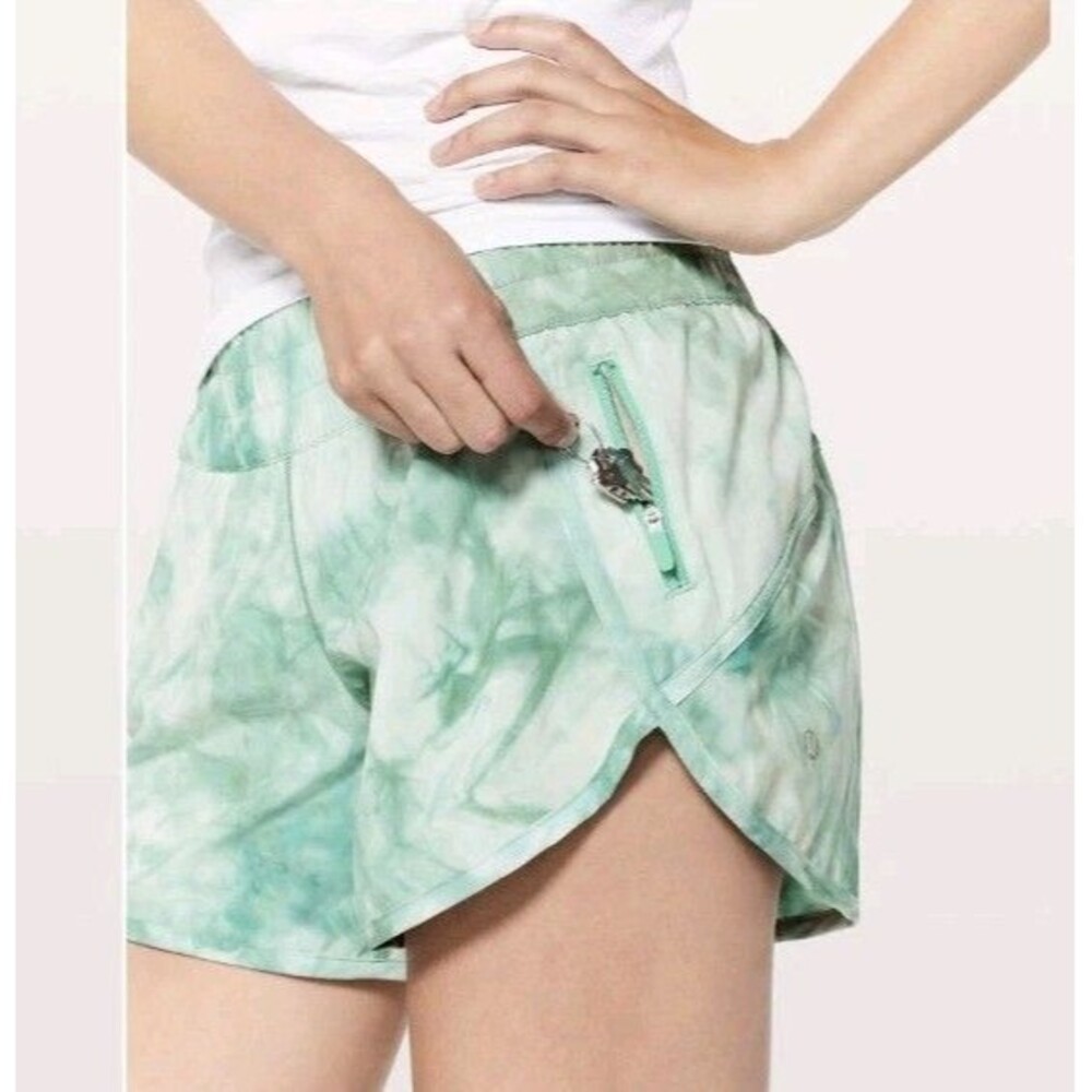 Lululemon Tracker Short V 4” Size 6 Diamond Dye White Wash Marsh Green Swift - Picture 4 of 9